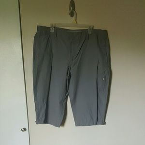 Danskin | Gray Capris